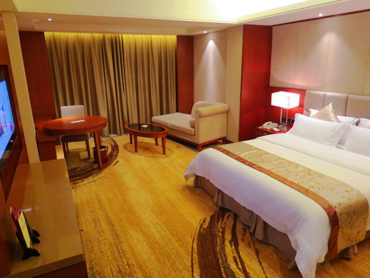 Rongjiang Hotel Jieyang Εξωτερικό φωτογραφία