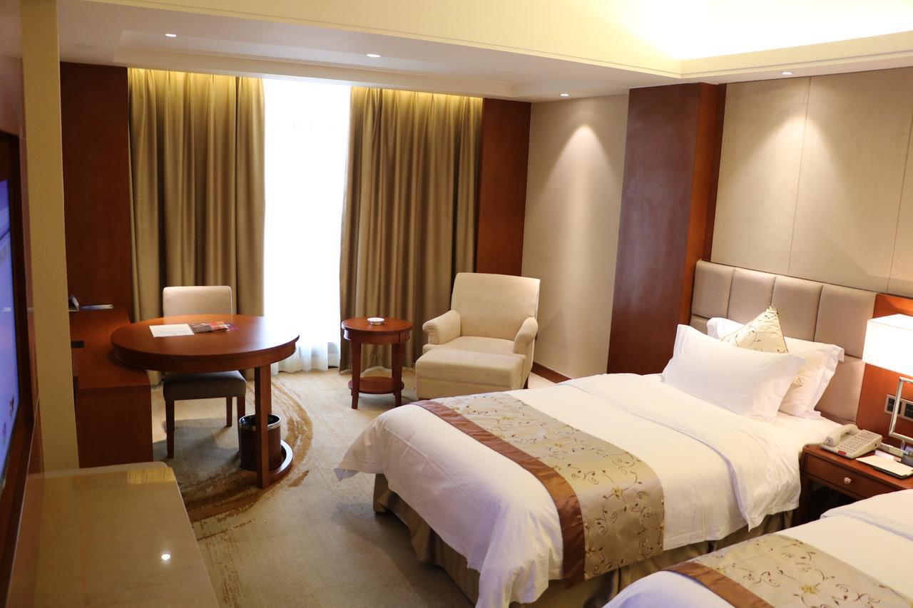 Rongjiang Hotel Jieyang Εξωτερικό φωτογραφία