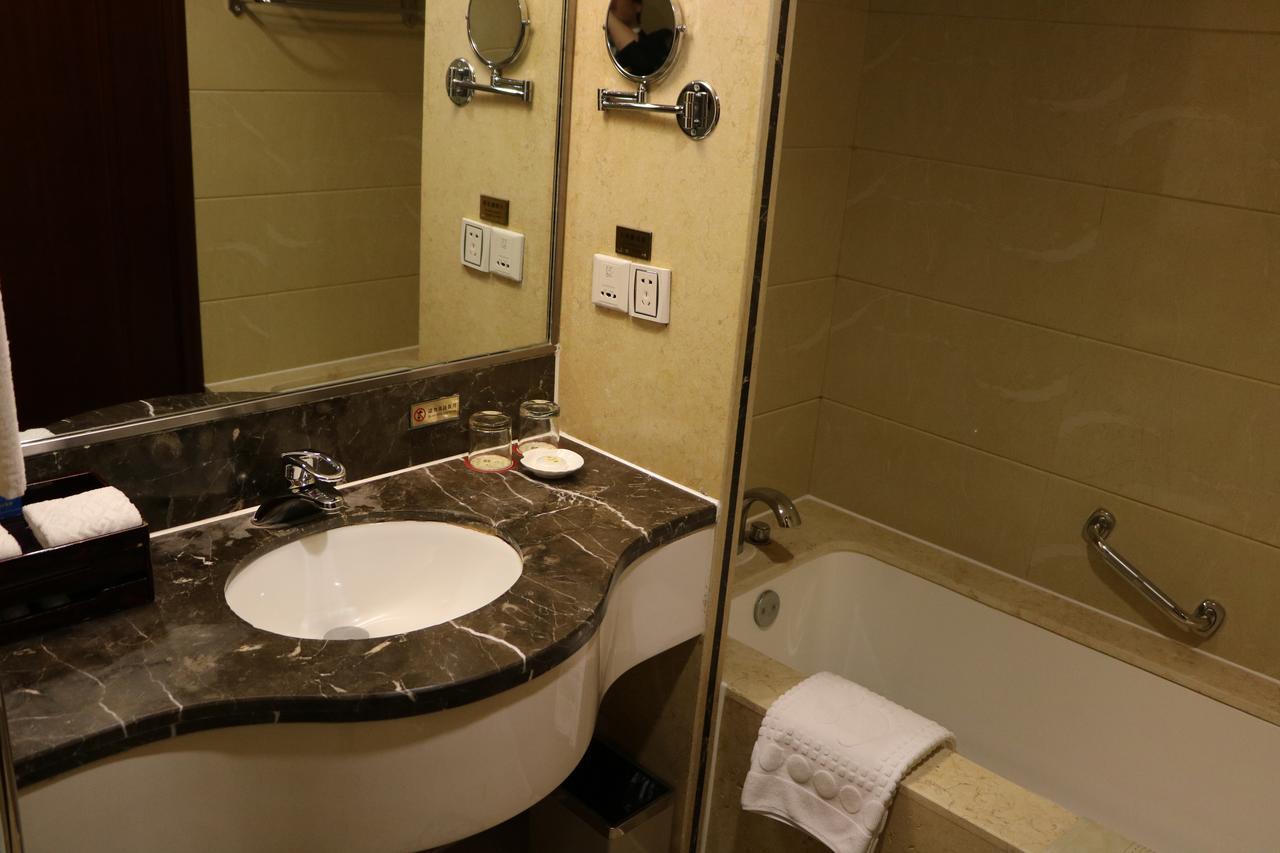 Rongjiang Hotel Jieyang Εξωτερικό φωτογραφία