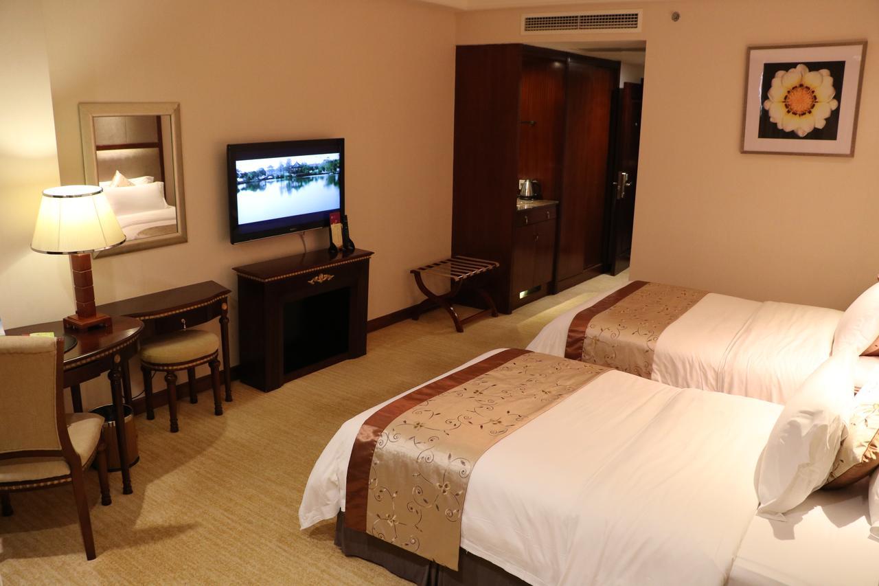 Rongjiang Hotel Jieyang Εξωτερικό φωτογραφία