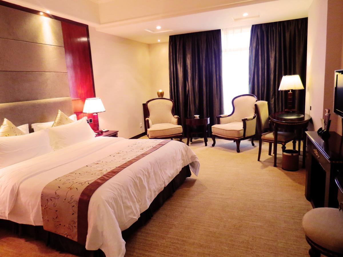 Rongjiang Hotel Jieyang Εξωτερικό φωτογραφία